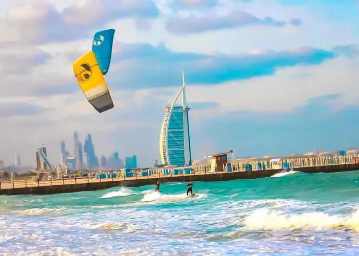 Kitesurfing-Cost-in-Dubai