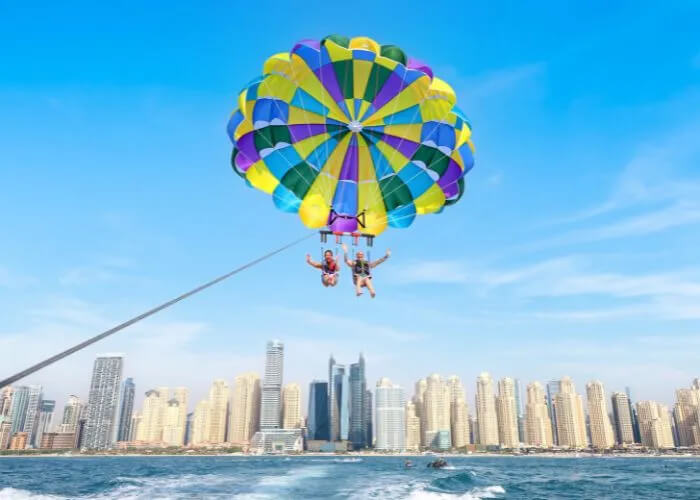 Parasailing-Cost-in-Dubai-Marina