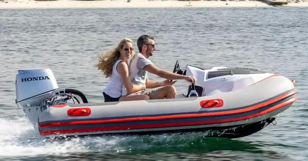 self-drive-boat-rental-dubai