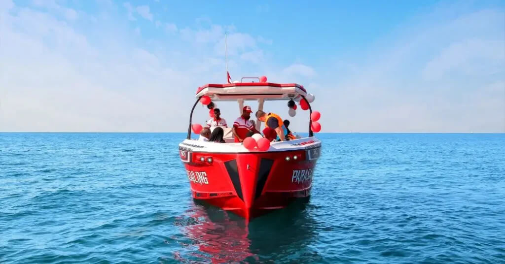 Rent a Speed Boat at Dubai Marina