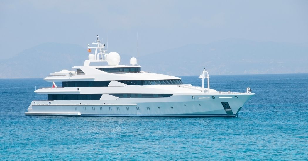 Luxury Yacht Rental in Dubai